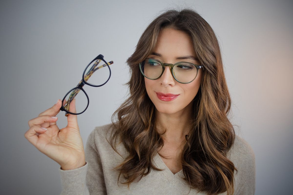 All You Need to Know About Hypoallergenic Glasses & Reading Frames