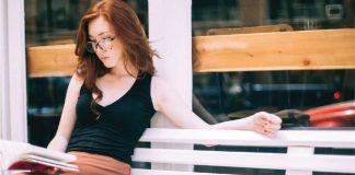 Selecting the Vintage-Inspired Eyeglasses That Look Best on You