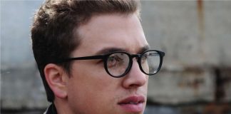 Buying Prescription Men’s Glasses Online