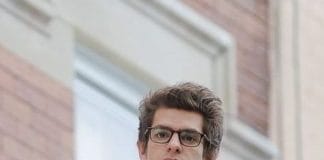 Andrew Garfield’s Glasses, Plus: Net Worth, Height, Family & Siblings, Filmography & More