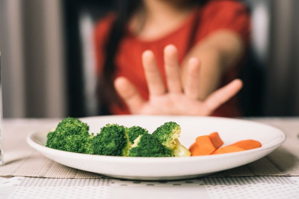 little-girl-refusing-to-eat-vegetables