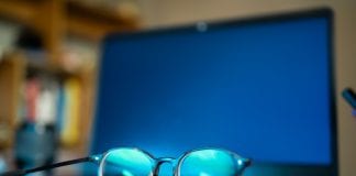 Blue Light from Screens: Effects and Tips eyeglasses-with-blue-light-filter-can-protect-your-eyes-from-screens