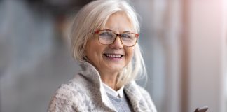 Not Your Grandma’s Glasses! Best Eyeglasses for Women Over 60 old woman wearing glasses