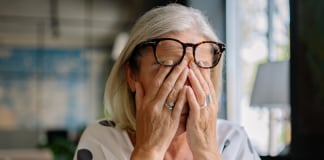 Will Glasses Help Women With Dry Eyes?