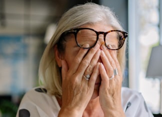 Will Glasses Help Women With Dry Eyes?
