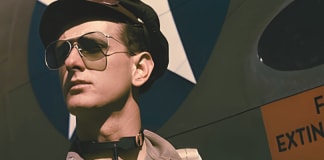 How Aviator Glasses Went From the Cockpit to Pop Culture