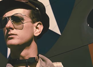How Aviator Glasses Went From the Cockpit to Pop Culture